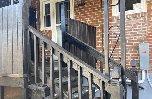 Dundalk House | B’more Restful. Comfortable Townhome -Easy access to everywhere