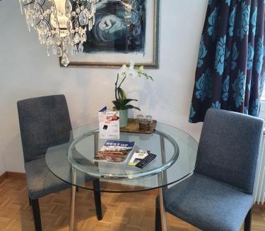 Igis Bed & Breakfast | BnB Haus Weibel