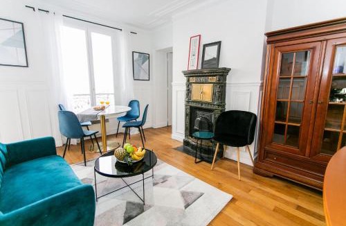 Quartier de l'Ecole-Militaire Apartment | BnBNova - 2BR - Le Bon Marche & St Germain