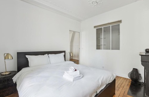Saint-Merri Apartment | BnBNova - 3BR - Le Marais & Hotel de Ville