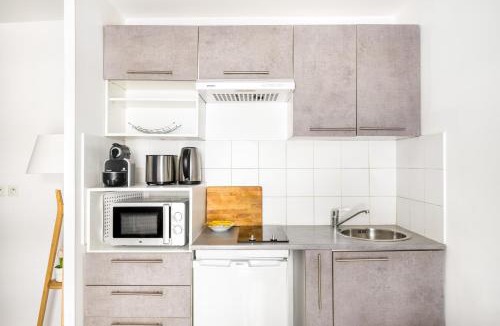 7th Arrondissement Apartment | BnGo l Cosy et Calme l Métro B, 4 personnes