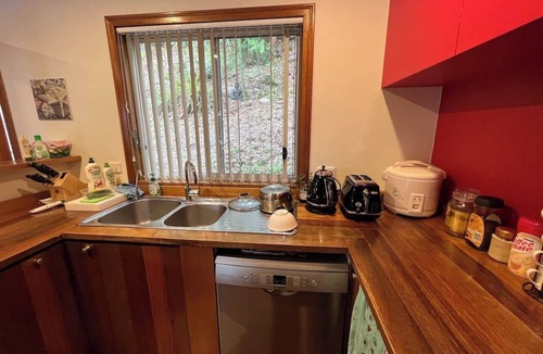 Cogra Bay House | Bo's @ Cogra *Boat Access ONLY*