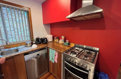 Cogra Bay House | Bo's @ Cogra *Boat Access ONLY*