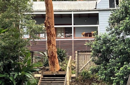 Cogra Bay House | Bo's @ Cogra *Boat Access ONLY*