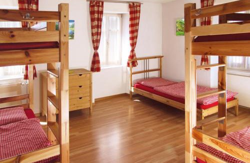 Ruschein Hostel | Boardercamp Laax - swiss mountain hostel
