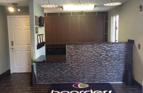 Ashland City Hotel | Boarders Inn & Suites by Cobblestone Hotels - Ashland City