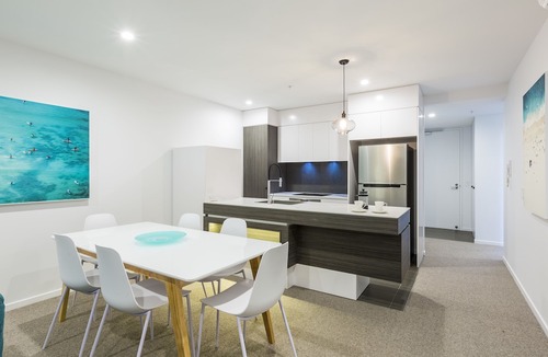 Burleigh Heads Apartment | Boardwalk Burleigh Beach