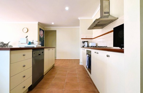 Point Cook Villa | Boardwalk House by GoodLive