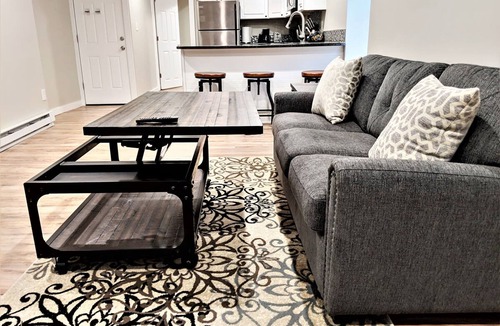 Wilmington Apartment | Boardwalk- Large Modern Unit With King bed Fast Wifi Free Coffee and Easy Parking