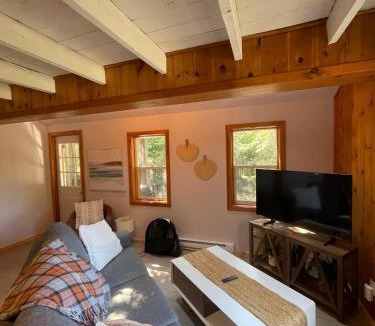 Tobermory House | Boardwalk Pines at Tobermory