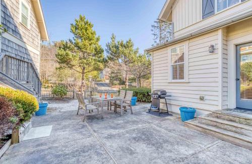 Olivia Beach House | Boardwalk