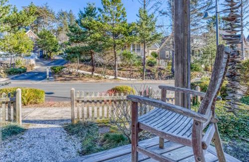 Olivia Beach House | Boardwalk