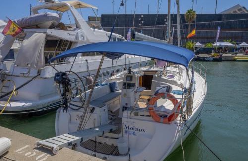 Sant Adria de Besos Boat Rental | Boat Accommodations Barcelona