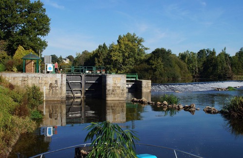 Chenille-Change Boat Rental | Boat Chenillé-Changé, 4 bedrooms, 9 persons