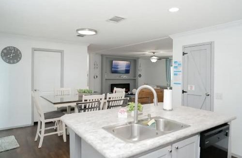 Bayside Park House | Boat Dock! Canal-Front Family Retreat in PCB