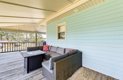 Oriental Apartment | Boat Dock & Ramp: Canal-Front Home!