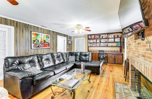 Oriental Apartment | Boat Dock & Ramp: Canal-Front Home!
