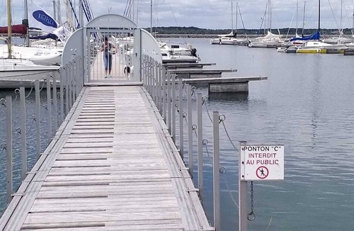 Mesnil-Saint-Pere Boat Rental | Boat