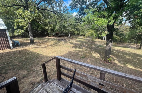 Kingston House | Boat parking, Trail to Lake, 3 minutes from boat ramp