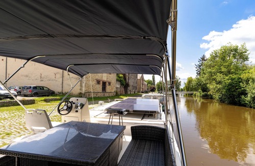 Nort-sur-Erdre Boat Rental | Boat 'Péniche - Nuits Insolites' with Private Terrace
