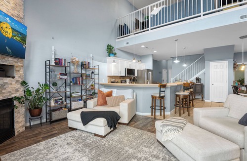 Camdenton Condo | Boat Slip, 3 Pools, Golf, Ozarks Ampitheater, & Amazing Lake Views at Big Niangua