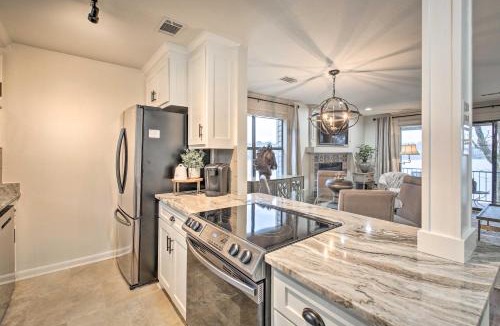 Rockwell House | Boat Slip: Lake Hamilton Condo in Hot Springs!
