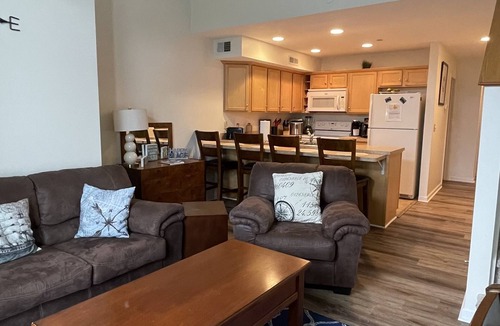 Alexandria Bay Condo | Boat to water in minutes-3BD 2BA Condo w boathouse