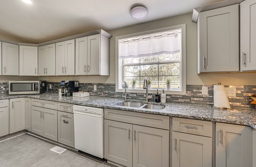 Warsaw House | Boat Truman & Lake of the Ozarks: Country Getaway!