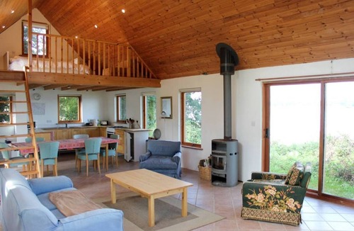 Martlesham Heath Cottage | Boathouse by the Orwell River