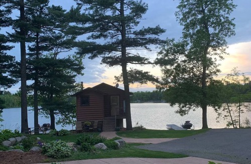 Deerwood Cabin | Boathouse on the Lake