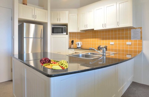 Tea Gardens Apartment | Boathouse Resort Tea Gardens