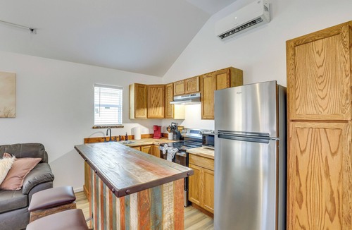 Joaquin House | Boating & Fishing Home Base Near the Sabine River!