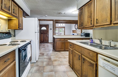 Mountain Home House | Boating & Fishing Basecamp! Lake Norfork Views