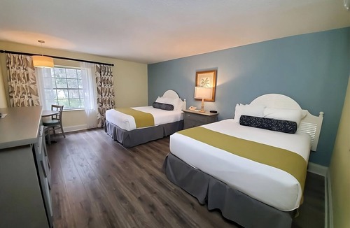 Crystal River Hotel | Boating, Kayaking & Manatee Experiences | Plantation Resort
