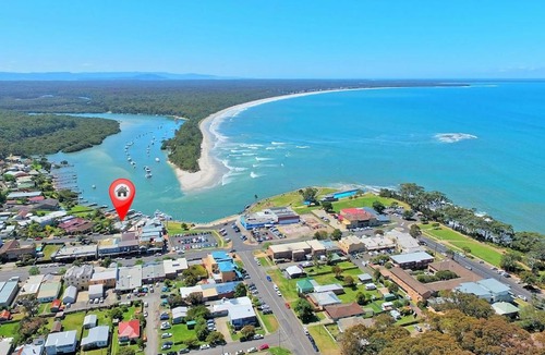 Huskisson House | Boatshed and Boathouse
