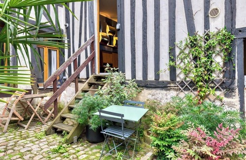 Rouen City Centre House | Bob, surprenante maison avec parking en centre