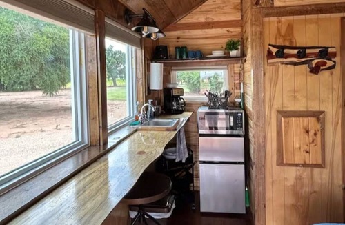 Flomot Cabin | Bob White Tiny Cabin