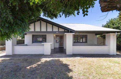 Grange House | Bobby's Beachside Bungalow in Grange
