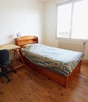 Les Ponts-de-Ce House | Bobby's Beds