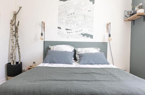 Les Ponts-de-Ce House | Bobby's Beds