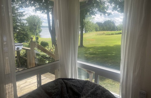 Bobcaygeon Cottage | Bobcaygeon Waterfront + Pool + Hot Tub + Dock +BBQ