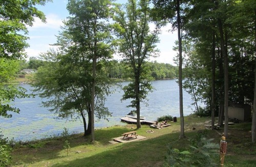 Frontenac Cottage | Bobs Lake 3 bedroom Cottage