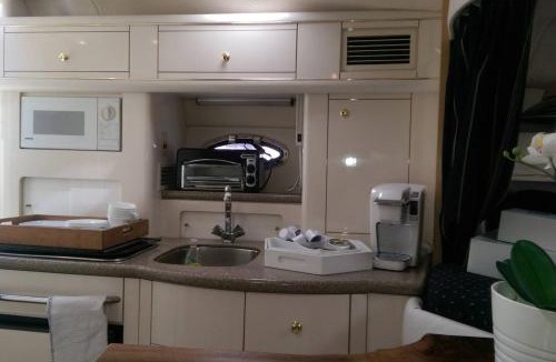 St. Catharines House | Bobs Yer Uncle in Port Dalhousie