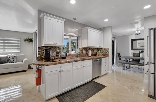Boca Raton House | Boca Beauty - Stylish Home with Pool by RedAwning