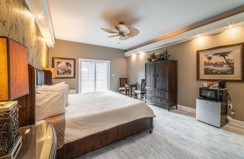 Boca Grande Hotel | Boca Grande Hotel - King Room