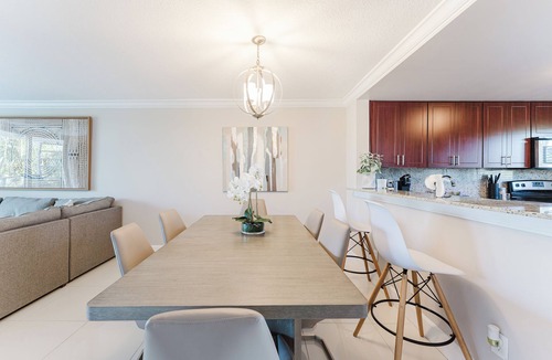 Boca Raton Condo | Boca Raton Escape Pool Directly Across from Beach