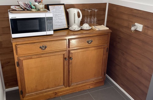 Kyneton Bed & Breakfast | Bodkin Cottage Suite # 2