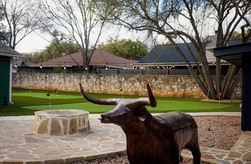 Boerne House | Boerne Birdie Ranch - Golf Simulator Inside