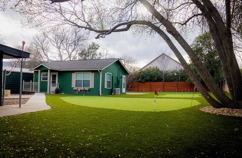 Boerne House | Boerne Birdie Ranch - Golf Simulator Inside