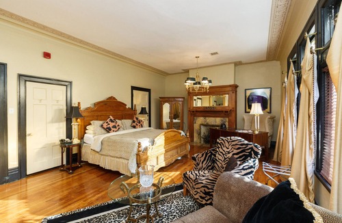 Mexican War Streets Bed & Breakfast | Boggs Mansion